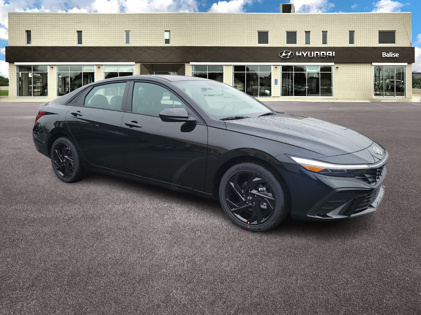 New 2026 Hyundai Elantra SEL FWD image 1