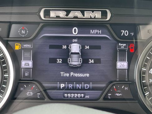 Used 2019 RAM 1500 Laramie AWD/4WD image 29