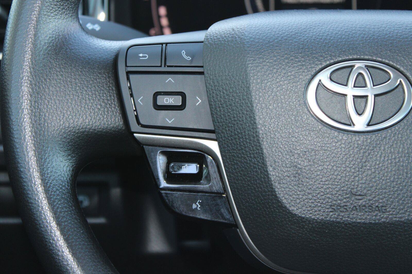 Certified 2025 Toyota Camry LE w/ Convenience Package FWD image 30