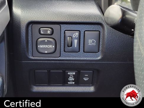 Used 2024 Toyota 4Runner SR5 AWD/4WD image 28