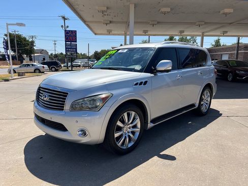 Used 2013 INFINITI QX56 4WD w/ Deluxe Touring Pkg image 3
