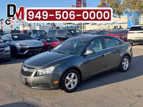Used 2013 Chevrolet Cruze LT FWD image 1