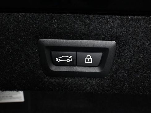 Used 2023 BMW M5 w/ Executive Package image 28