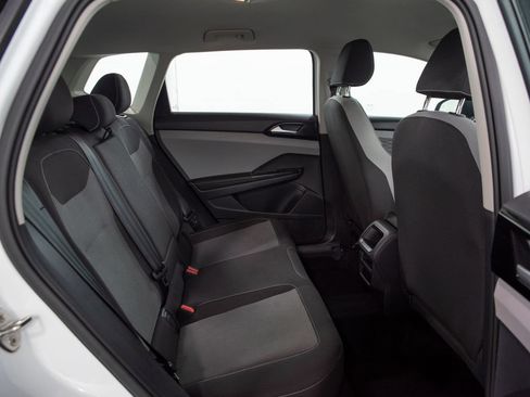 Used 2024 Volkswagen Taos S FWD image 18