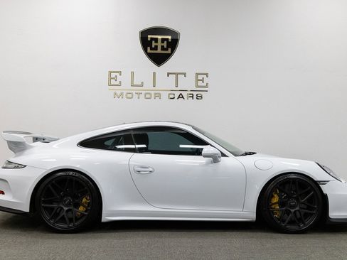 Used 2015 Porsche 911 GT3 image 8