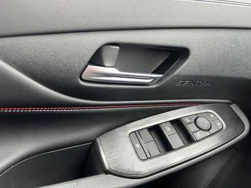 New 2026 Nissan Sentra SR image 12