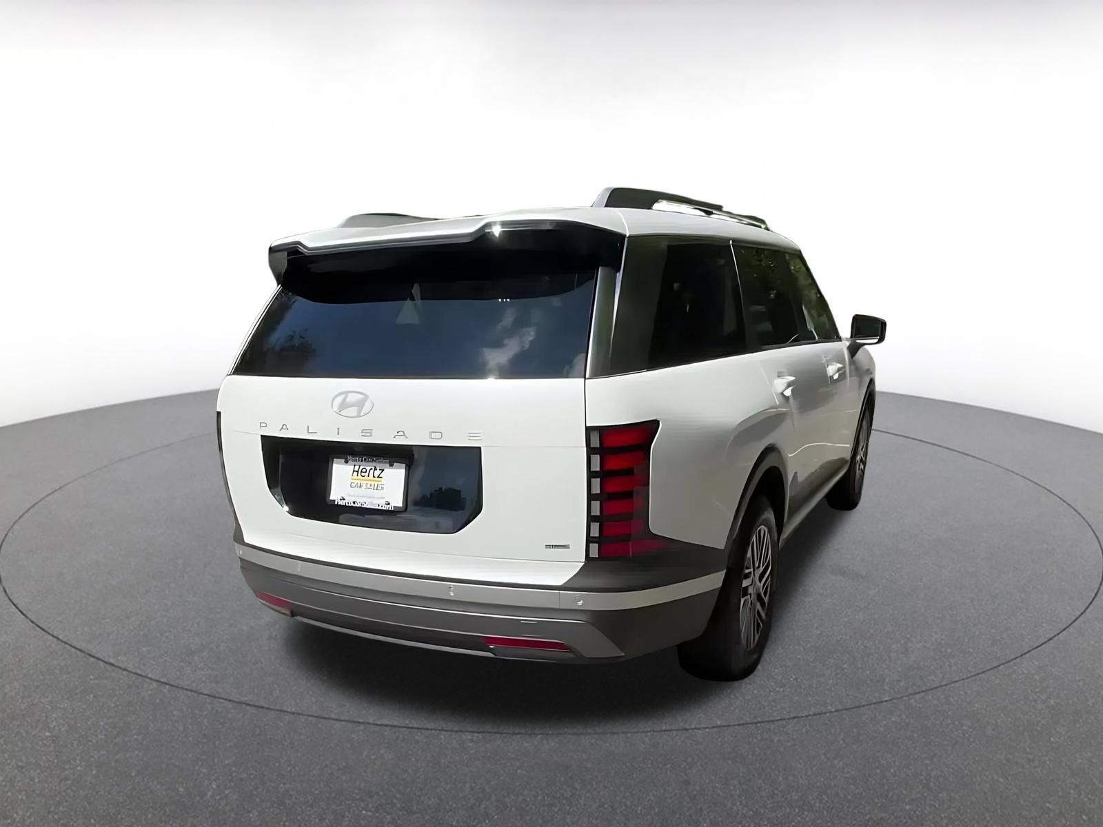 Used 2026 Hyundai Palisade SEL AWD/4WD image 14