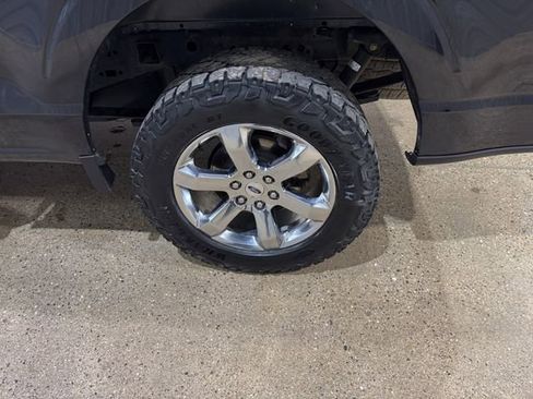 Used 2023 Ford F150 Lariat image 31