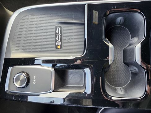 Used 2025 Buick Enclave Preferred image 24