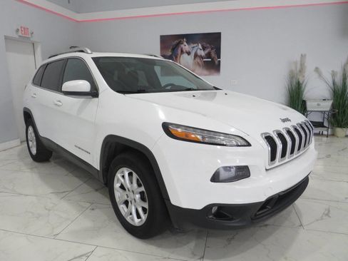 Used 2015 Jeep Cherokee Latitude w/ Comfort/Convenience Group image 1