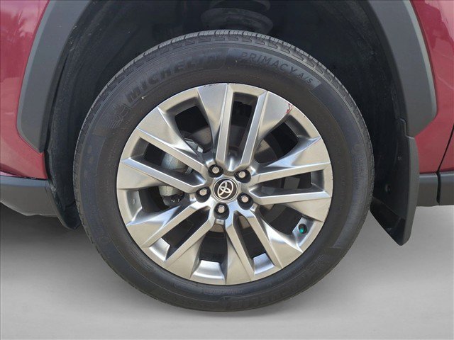 Used 2024 Toyota RAV4 XLE Premium FWD image 23