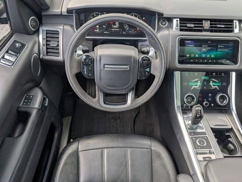 Used 2019 Land Rover Range Rover Sport HST image 10