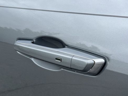 New 2025 Buick Enclave Avenir image 33