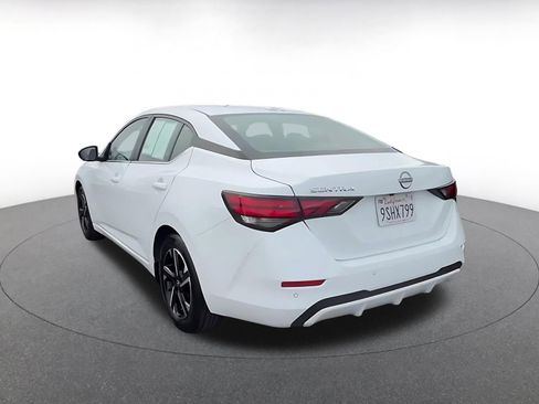 Used 2025 Nissan Sentra SV image 11