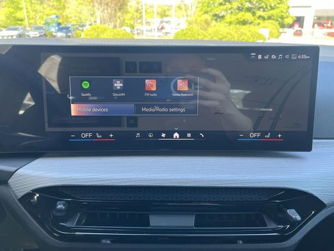 Used 2025 BMW i4 eDrive40 w/ Parking Assistance Package image 23