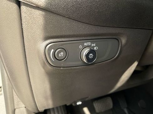 Used 2024 Chevrolet Equinox LT w/ LPO, Floor Liner Package FWD image 18