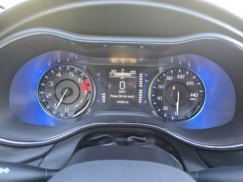 Used 2016 Chrysler 200 S image 20