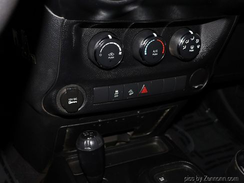 Used 2011 Jeep Wrangler Sport image 19