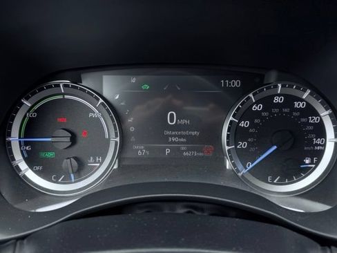 Used 2024 Toyota Highlander XLE AWD/4WD image 38