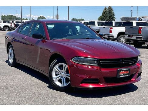 Used 2023 Dodge Charger SXT RWD image 2