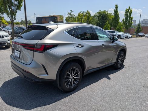 Used 2024 Lexus NX 250 FWD image 3