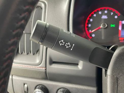 Used 2016 GMC Canyon SLE w/ All Terrain Package image 14