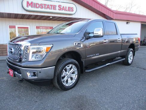 Used 2016 Nissan Titan SL AWD/4WD image 3