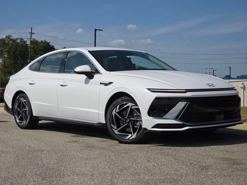 Certified 2026 Hyundai Sonata SEL FWD image 2