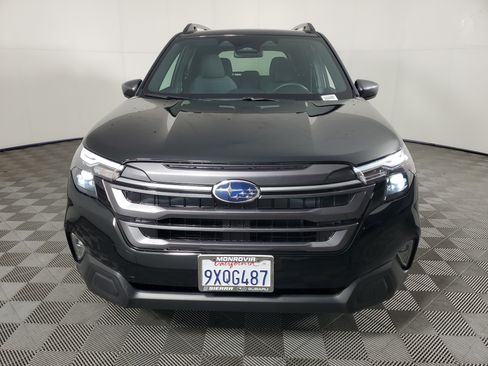 Used 2026 Subaru Forester Premium AWD/4WD image 9