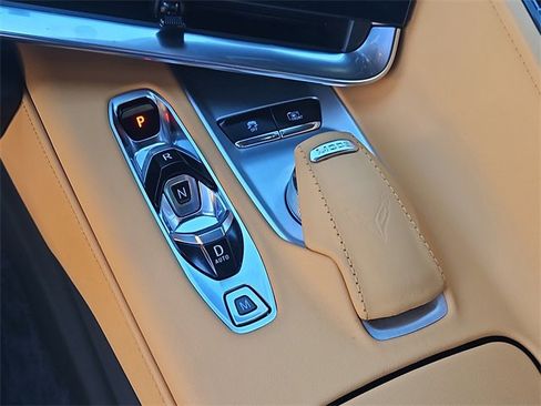 Used 2022 Chevrolet Corvette Stingray Preferred Cpe w/ Engine Appearance Package image 23