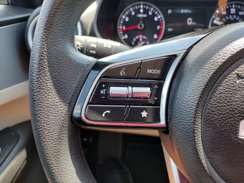 Used 2023 Kia Forte LXS FWD image 19