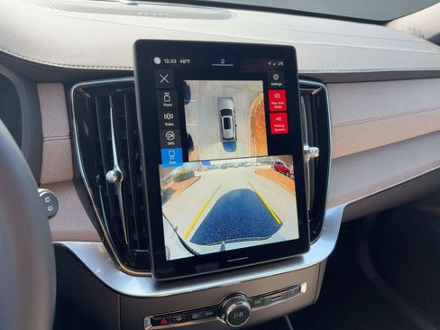 Certified 2025 Volvo XC90 B6 Plus w/ Protection Package Premier image 25