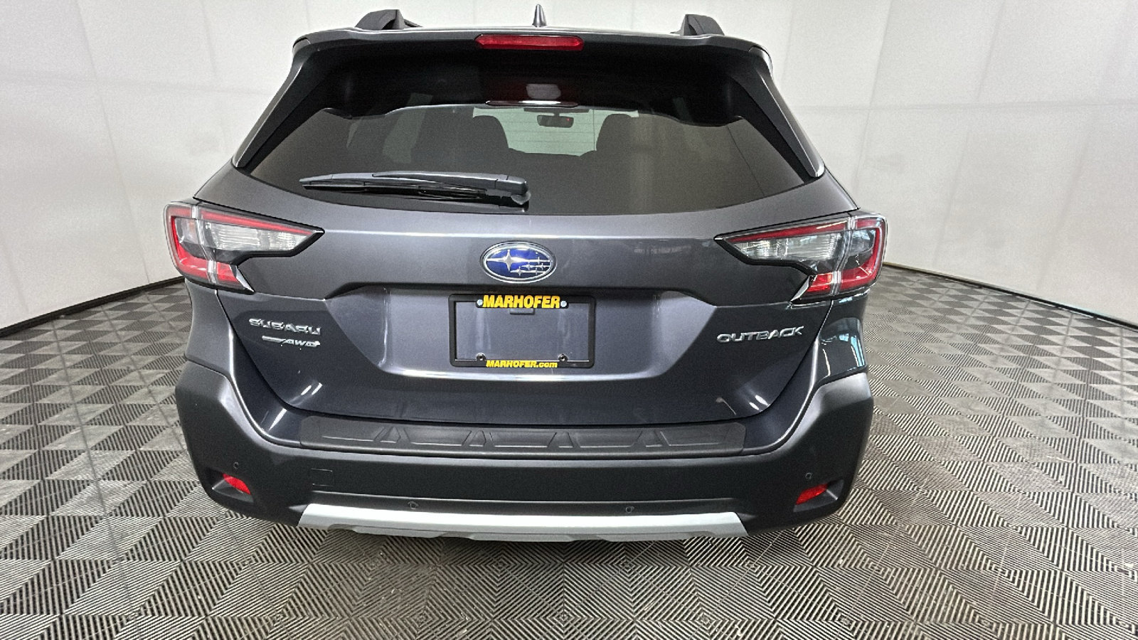 Used 2023 Subaru Outback Limited AWD/4WD image 5