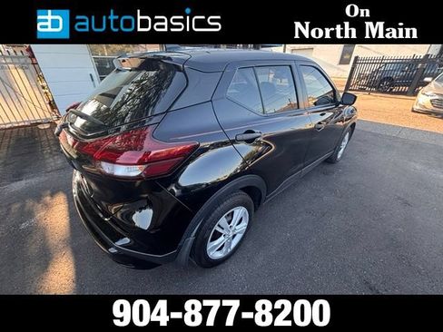 Used 2024 Nissan Kicks S FWD image 4