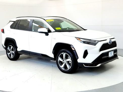 Used 2023 Toyota RAV4 SE w/ Weather & Moonroof Package AWD/4WD image 7