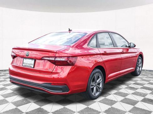 Certified 2023 Volkswagen Jetta SE FWD image 8