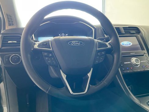 Used 2020 Ford Fusion Titanium AWD/4WD image 14