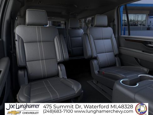 New 2026 Chevrolet Suburban High Country AWD/4WD image 19