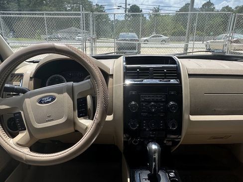 Used 2009 Ford Escape Limited FWD image 10