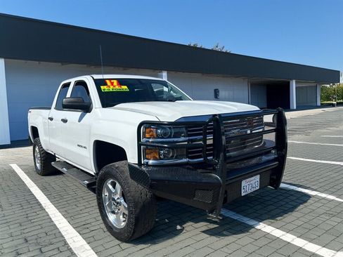 Used 2017 Chevrolet Silverado 2500 W/T AWD/4WD image 1