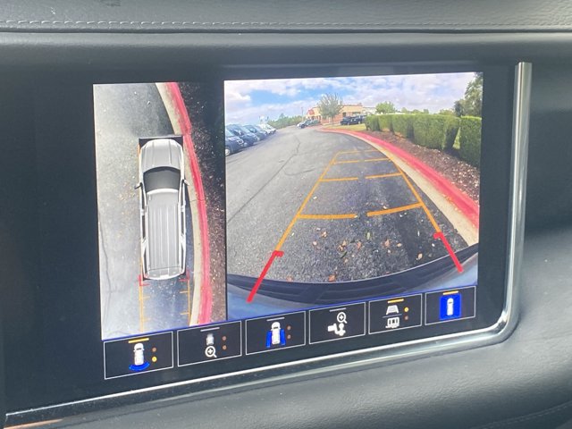 Used 2022 GMC Yukon XL Denali AWD/4WD image 29
