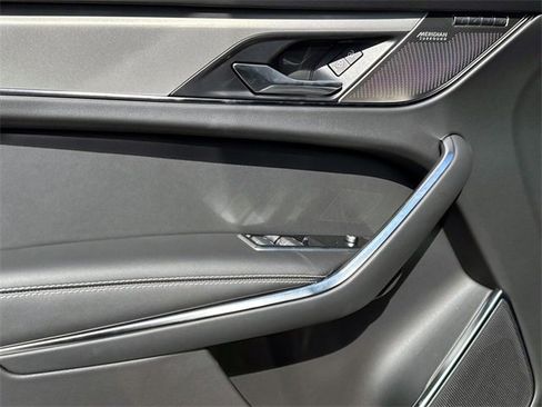 New 2025 Jaguar F-PACE R-Dynamic S image 15