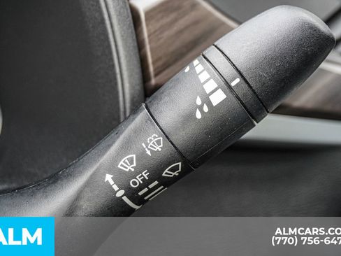 Used 2024 Nissan Altima 2.5 SV image 34