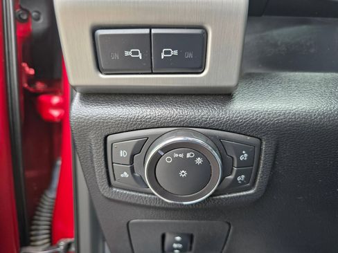 Used 2016 Ford F150 Platinum w/ Technology Package AWD/4WD image 26