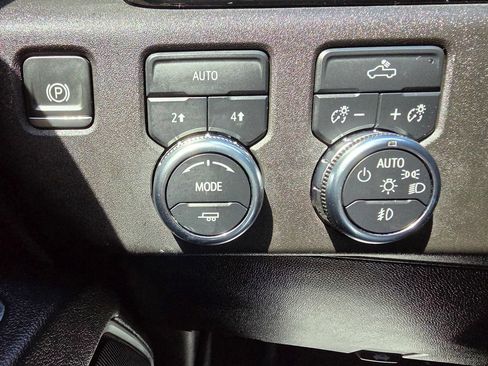 Used 2024 GMC Sierra 1500 Elevation w/ LPO, Elevation Black Package AWD/4WD image 32