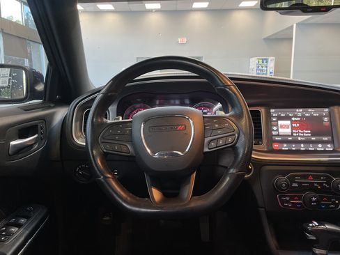 Used 2022 Dodge Charger Scat Pack RWD image 19