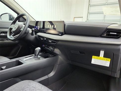 New 2026 Nissan Kicks SV w/ SV Premium Package image 40