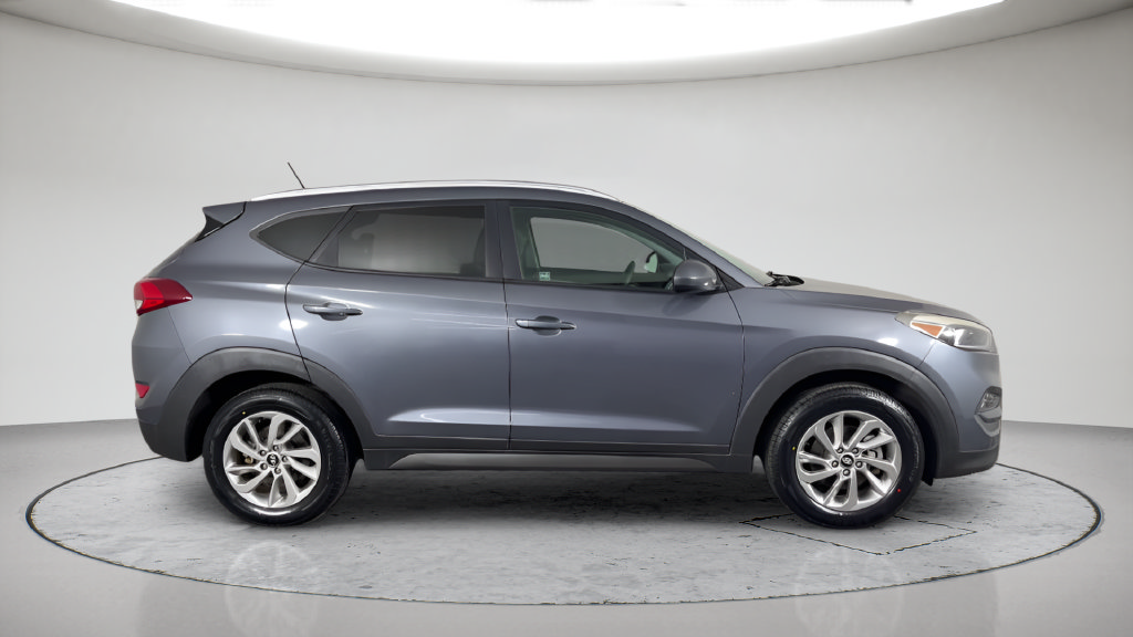 Used 2016 Hyundai Tucson SE w/ Option Group 02 FWD image 5