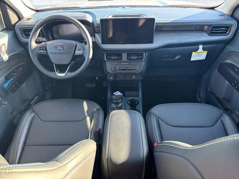 New 2025 Ford Maverick Lobo image 13