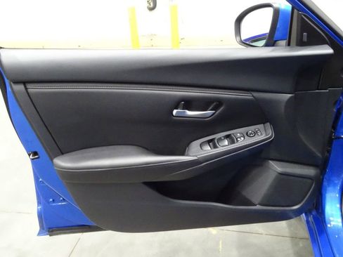 Used 2023 Nissan Sentra SV image 11